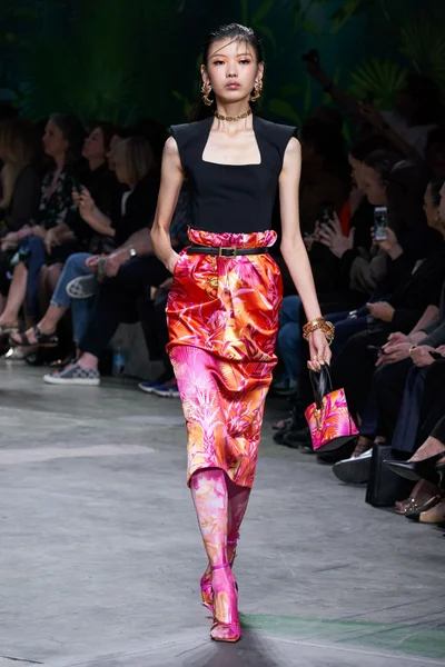 Look 46